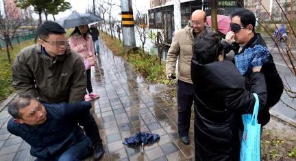 民警公交车上抓扒窃 “江洋大盗”落网