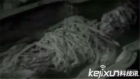 外星人尸体竟在2000年前就已藏在金字塔中?惊呆